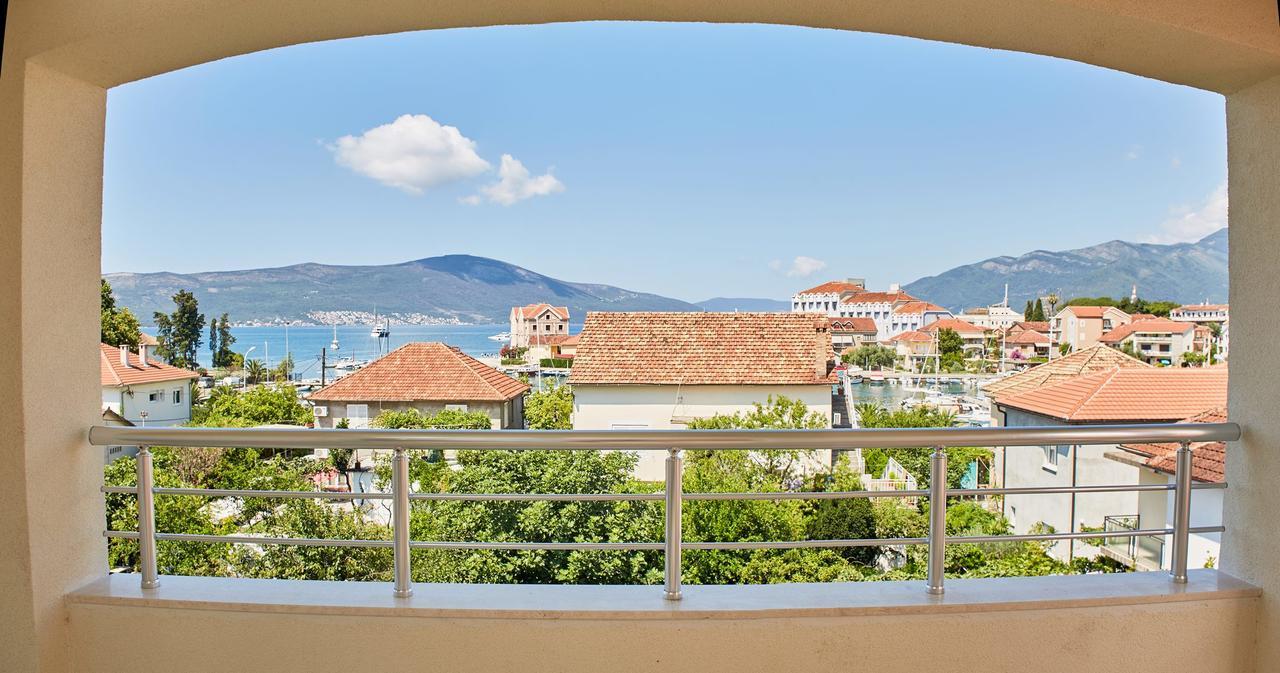 Apartmani Tripovic Tivat Exterior photo