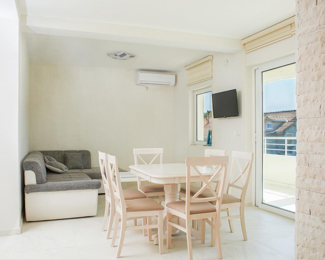 Apartmani Tripovic Tivat Exterior photo