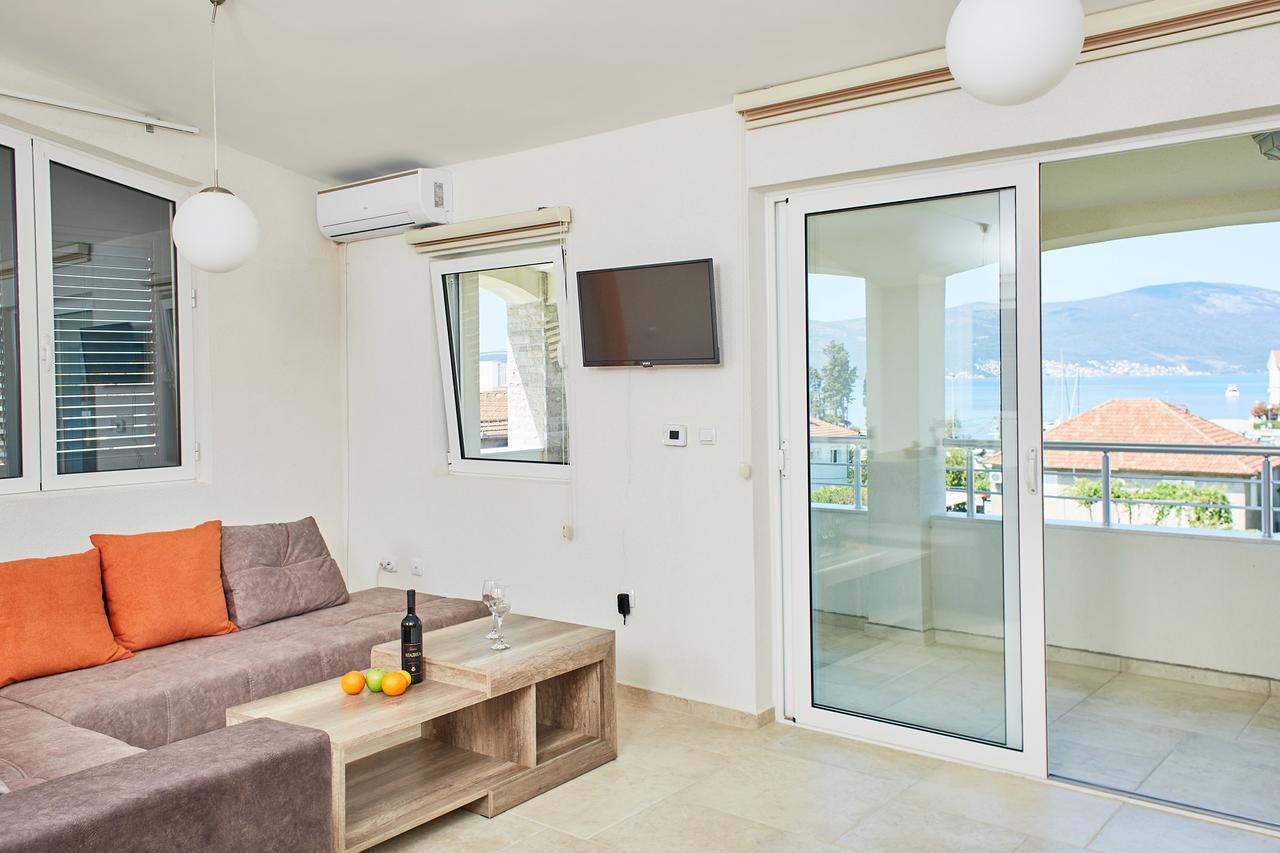 Apartmani Tripovic Tivat Exterior photo