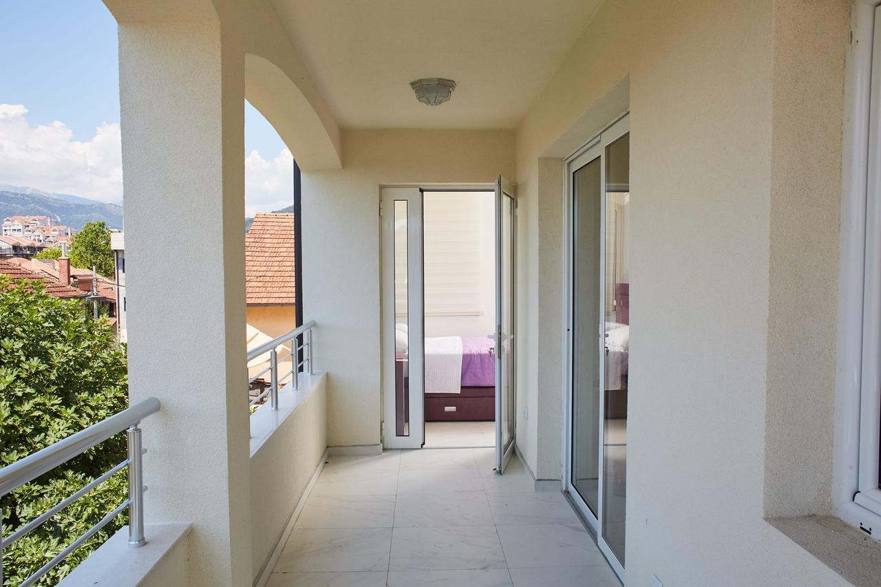 Apartmani Tripovic Tivat Exterior photo