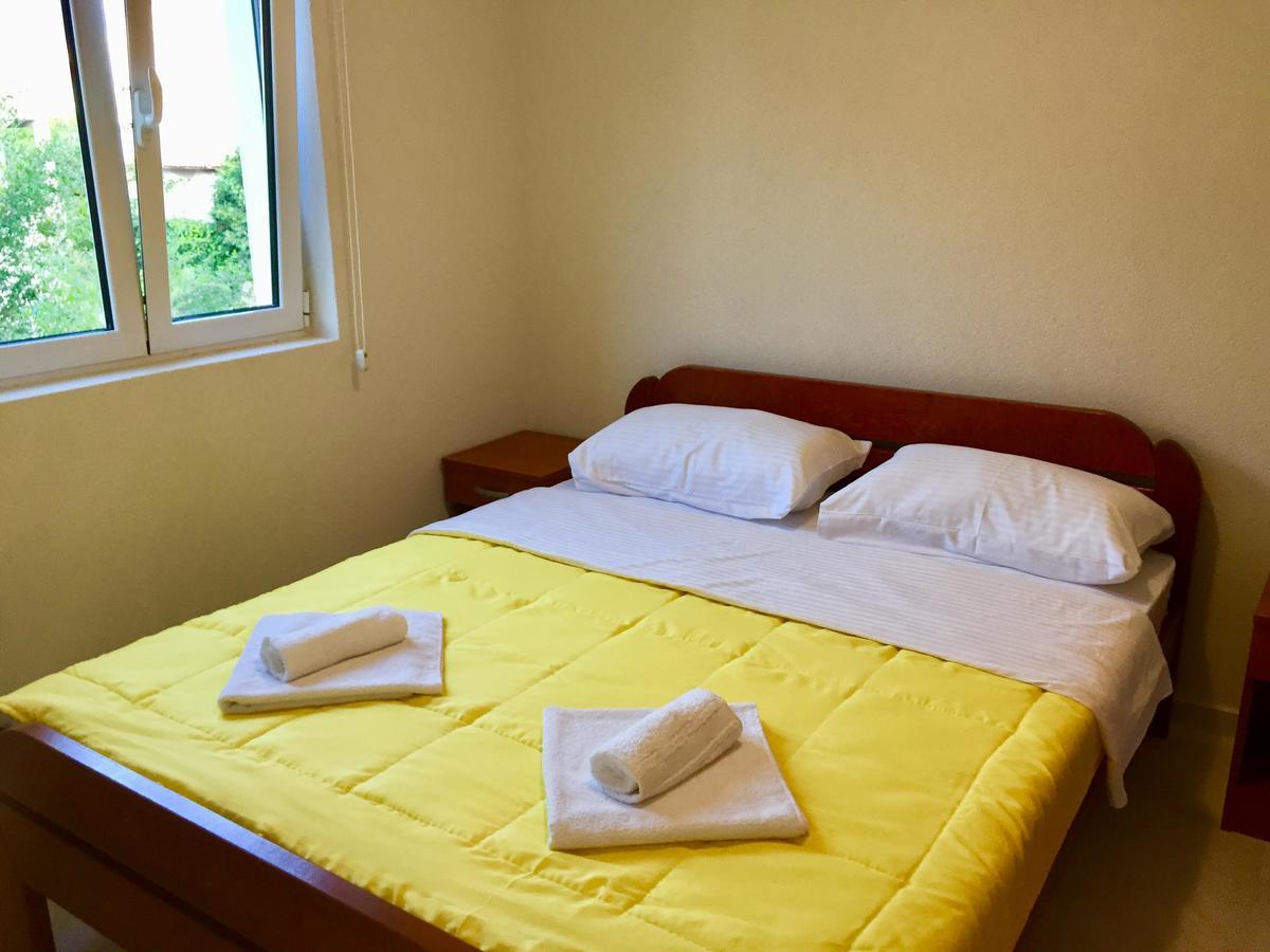 Apartmani Tripovic Tivat Exterior photo