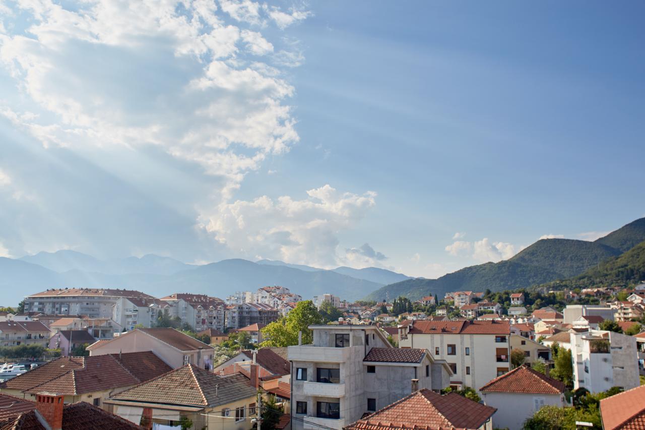 Apartmani Tripovic Tivat Exterior photo