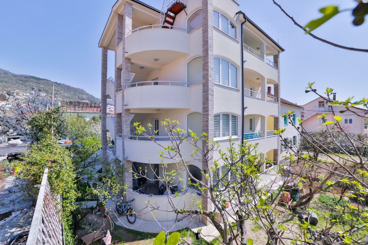 Apartmani Tripovic Tivat Exterior photo