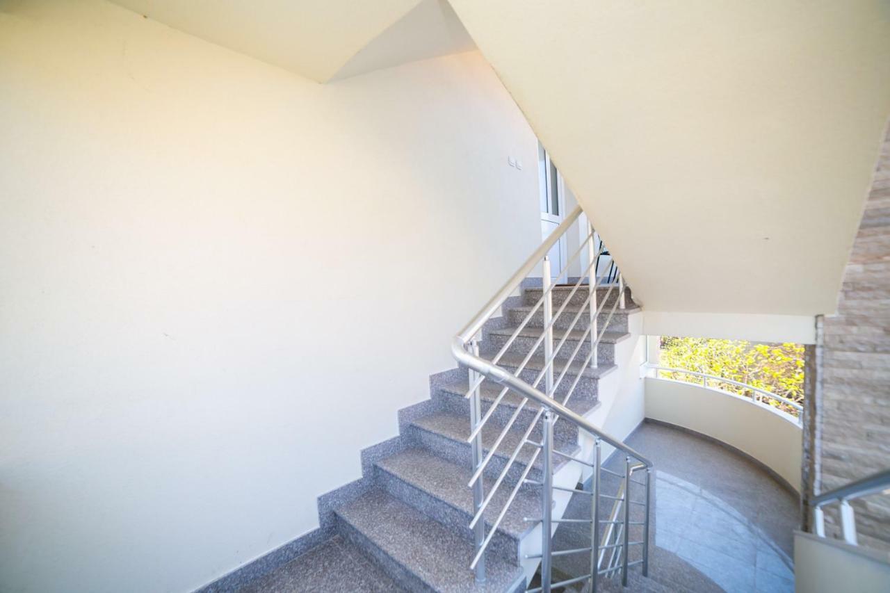 Apartmani Tripovic Tivat Exterior photo