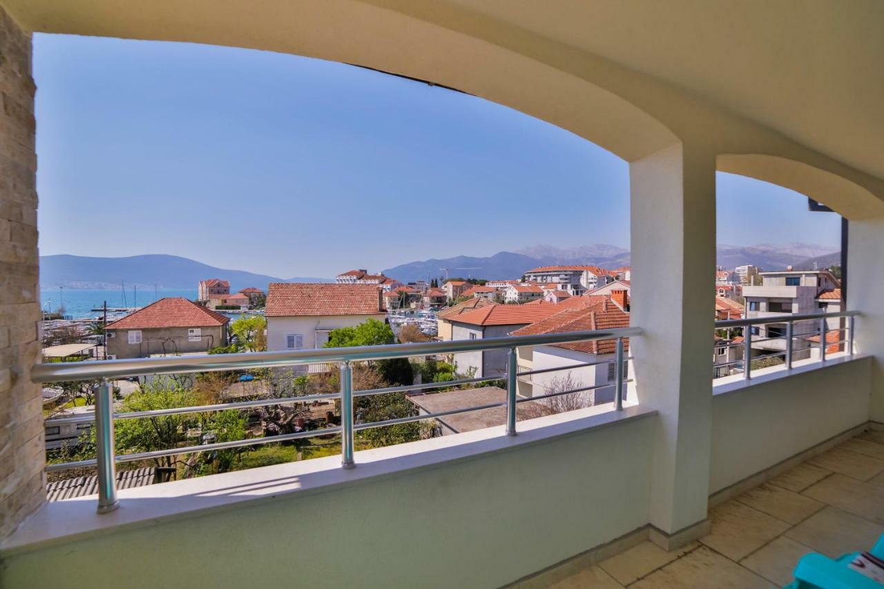 Apartmani Tripovic Tivat Exterior photo