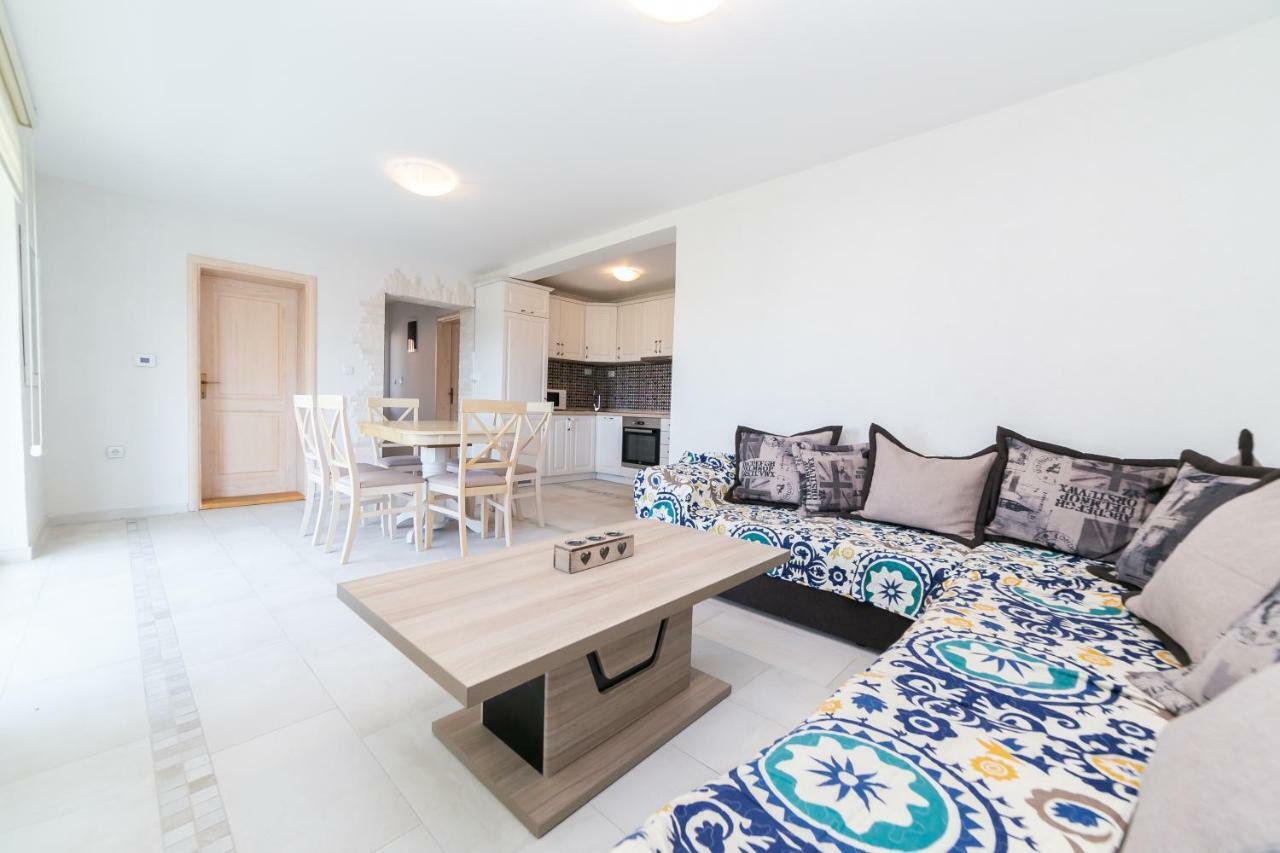 Apartmani Tripovic Tivat Exterior photo